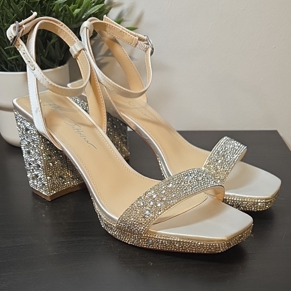 BETSEY JOHNSON X DAVID'S BRIDAL RHINESTONE HEELS